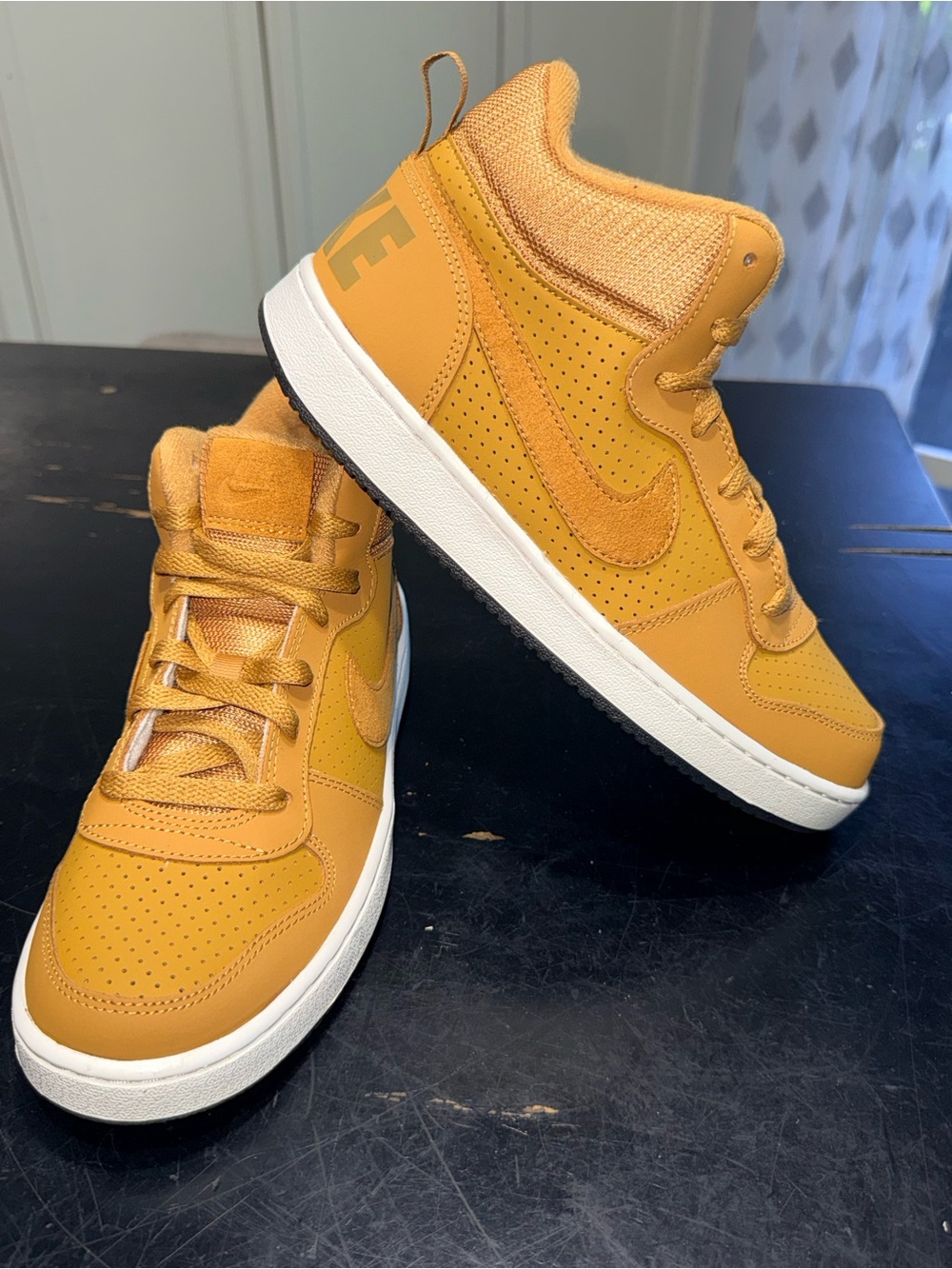 Nike Court Borough GS Kids Mid-Top Sneakers in Mustard/Golden Yellow kids size 7